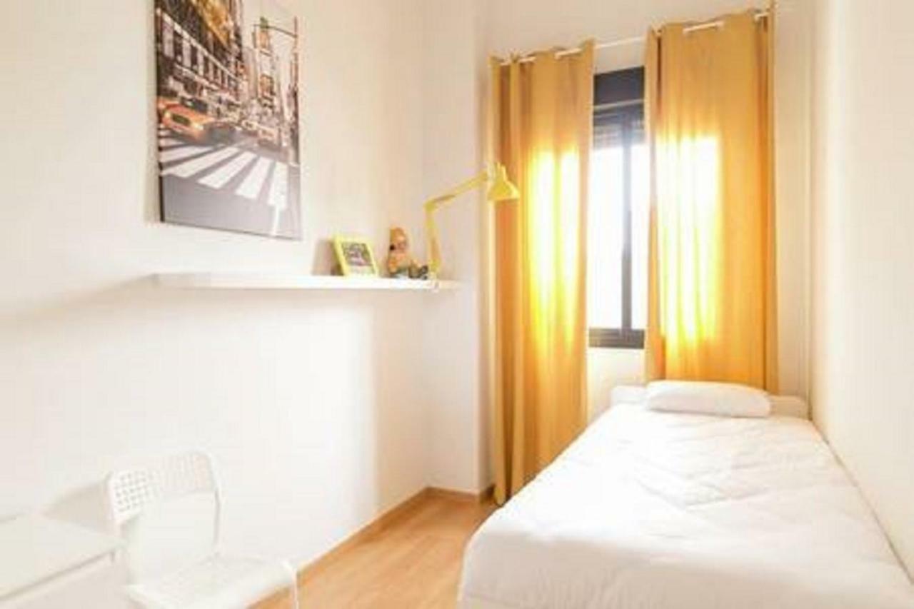 Family Apartment Patio&Swimming Pool In Center مالقة المظهر الخارجي الصورة