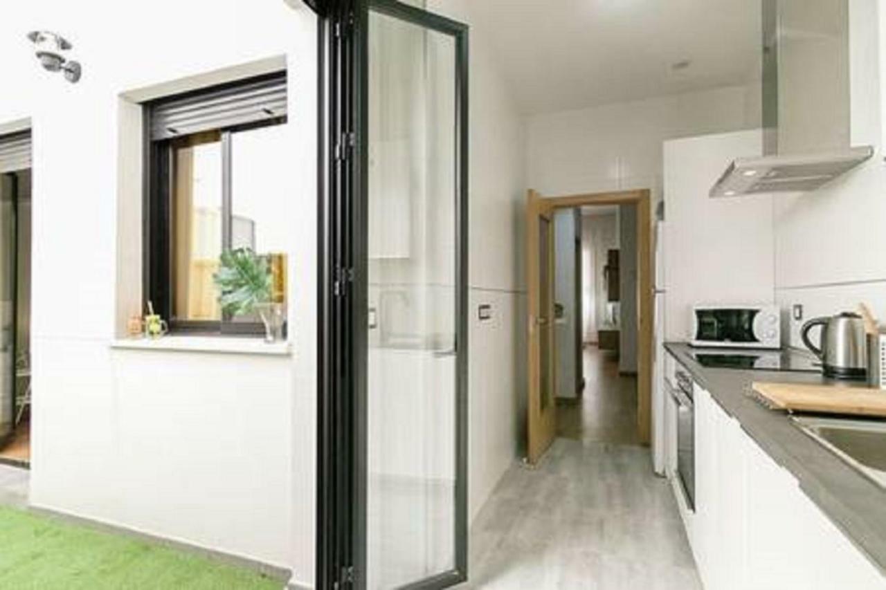 Family Apartment Patio&Swimming Pool In Center مالقة المظهر الخارجي الصورة