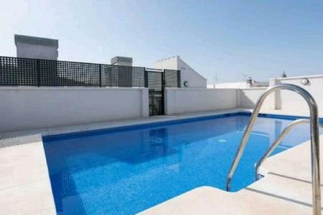 Family Apartment Patio&Swimming Pool In Center مالقة المظهر الخارجي الصورة
