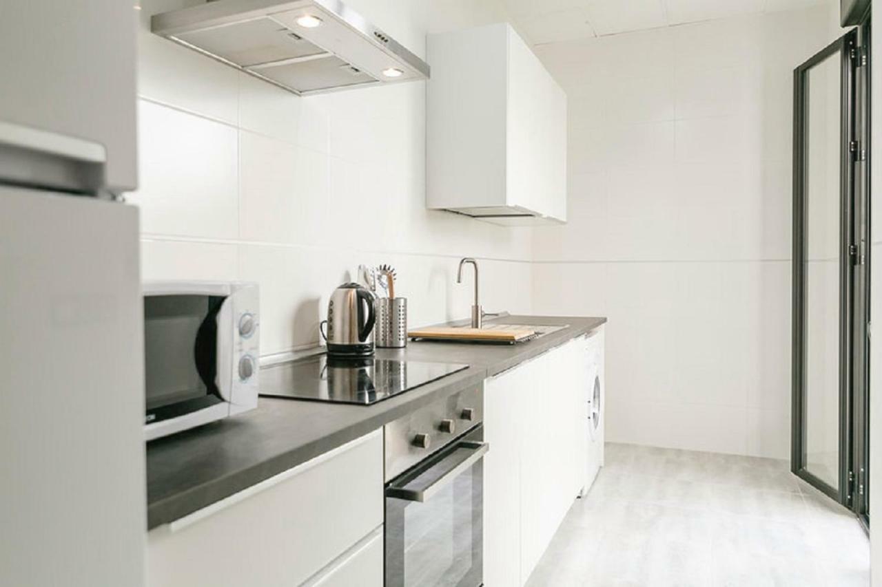 Family Apartment Patio&Swimming Pool In Center مالقة المظهر الخارجي الصورة