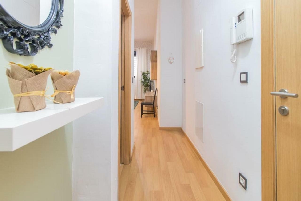 Family Apartment Patio&Swimming Pool In Center مالقة المظهر الخارجي الصورة
