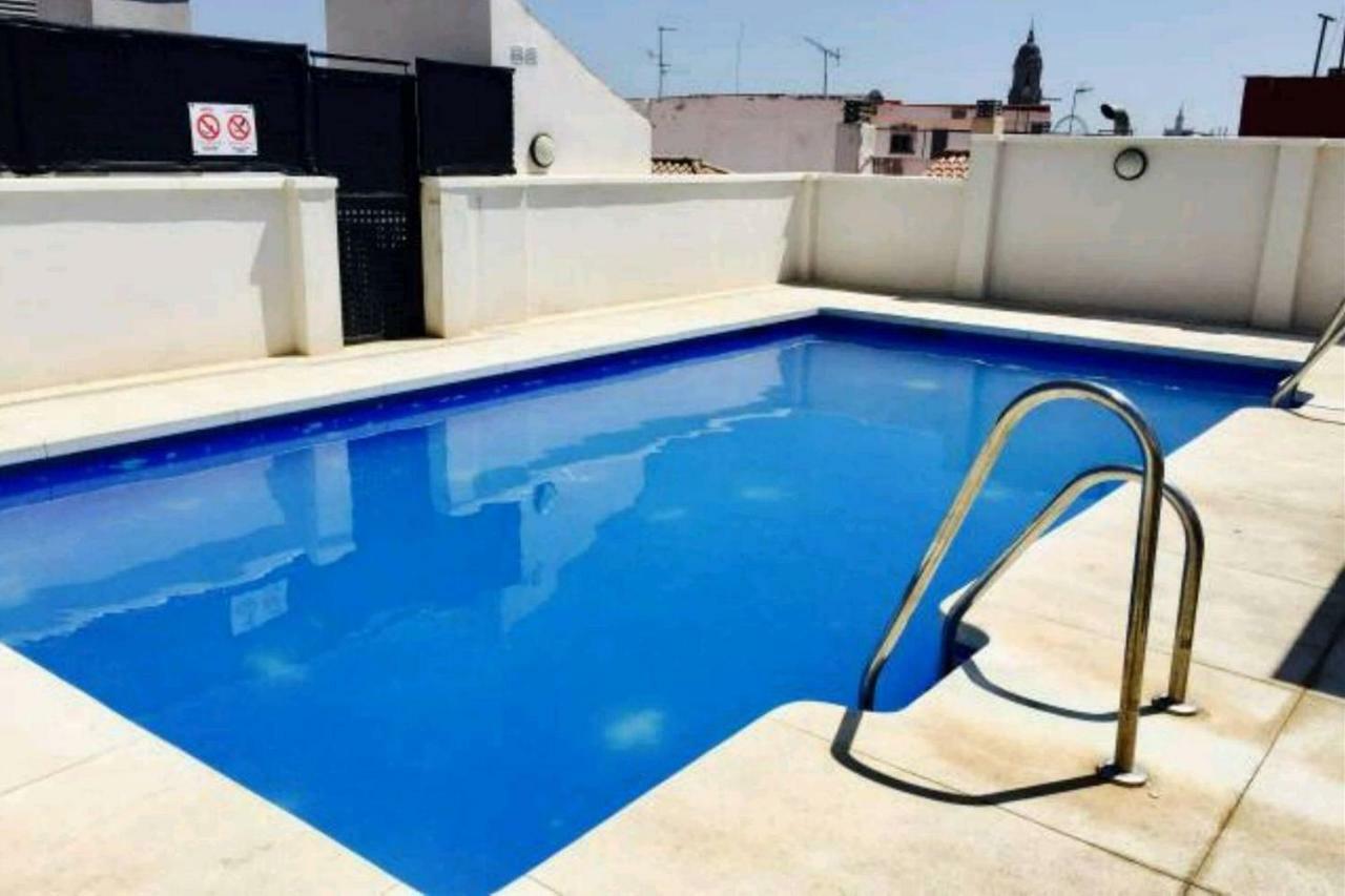 Family Apartment Patio&Swimming Pool In Center مالقة المظهر الخارجي الصورة