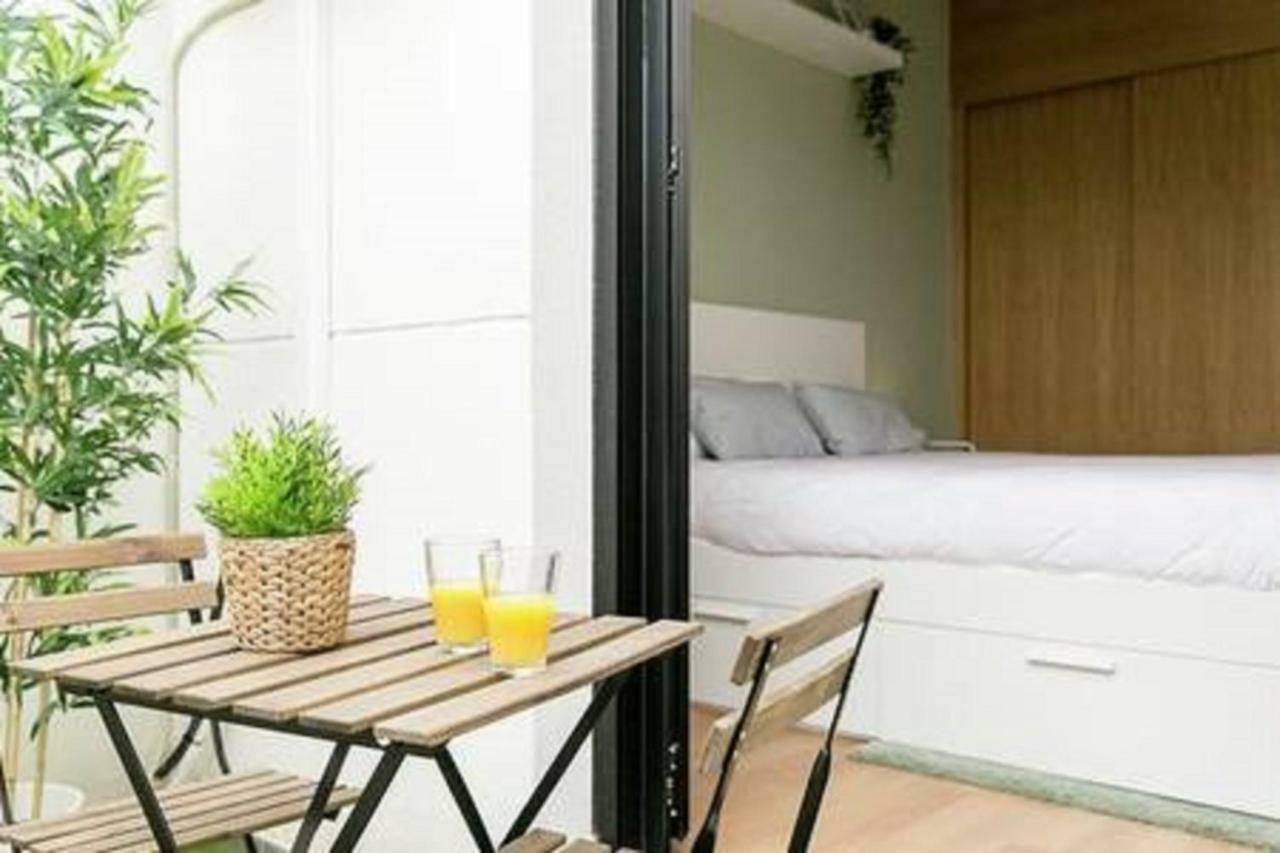Family Apartment Patio&Swimming Pool In Center مالقة المظهر الخارجي الصورة