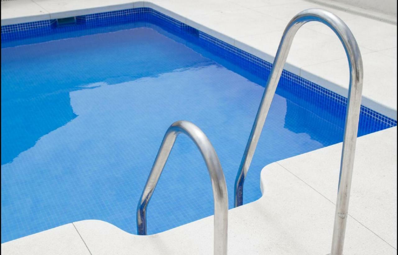 Family Apartment Patio&Swimming Pool In Center مالقة المظهر الخارجي الصورة